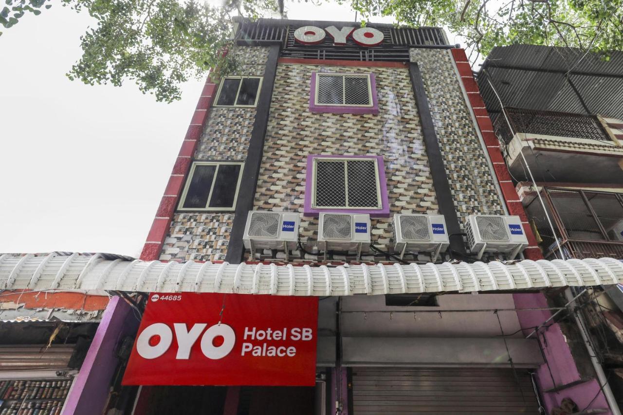 Oyo 45752 Hotel Sb Palace Godarpura Esterno foto